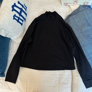 Outdoor Voices Long Sleeved Top